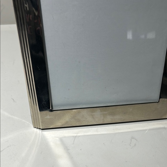 Elegant 8x10 Silver Photo Frame - Picture 5 of 6